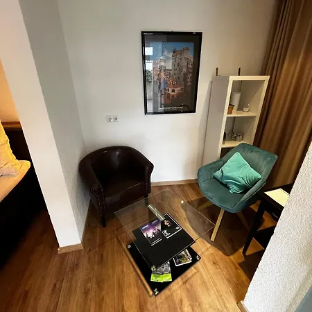 Gartenapartment In Der Altstadt Apartment Niederdorla